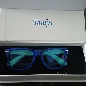 Kids blue light blocking glasses
